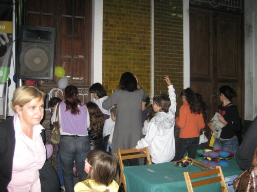 20100215144147547