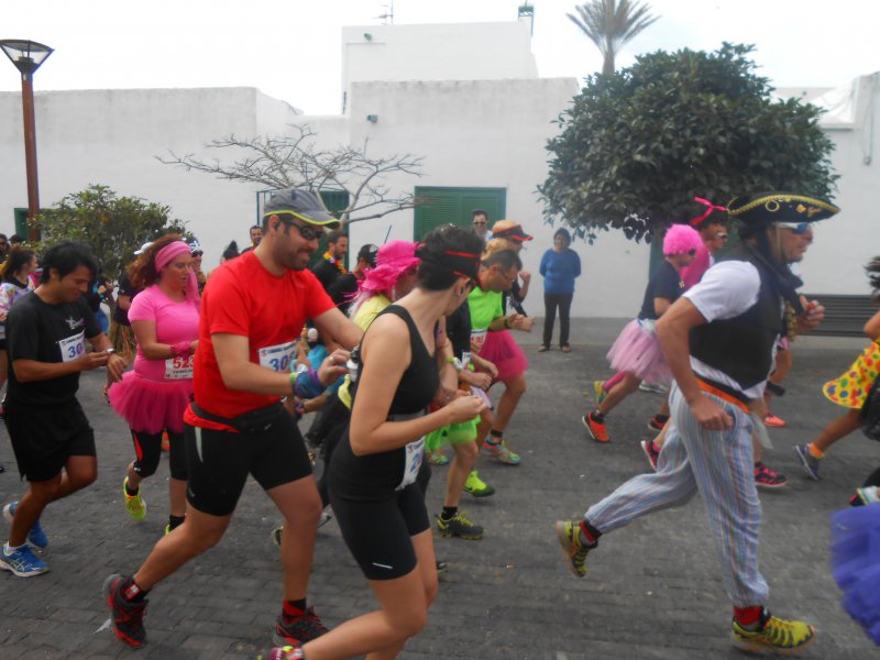 carrera-de-mascaritas-en-tinajo-a-beneficio-de-afol-007