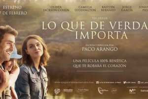 cartel-que-verdad-importa-una-pelicula-paco-arango-1486559119411