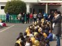 CONMEMORACION DEL DIA INTERNACIONAL DEL NIÑO CON CANCER EN EL CEIP LOS GERANIOS. LAZO HUMANO DORADO