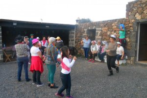 merienda-por-el-dia-de-la-mujer-2015-051-97