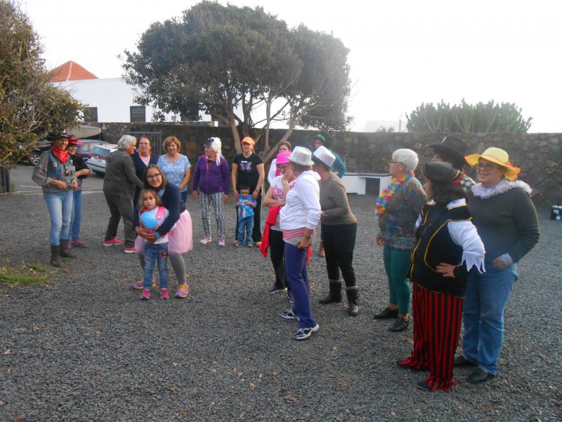 merienda-por-el-dia-de-la-mujer-2015-051-102
