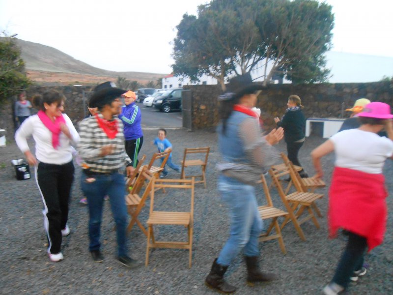 merienda-por-el-dia-de-la-mujer-2015-051-32