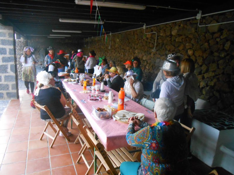 merienda-por-el-dia-de-la-mujer-2015-051-63