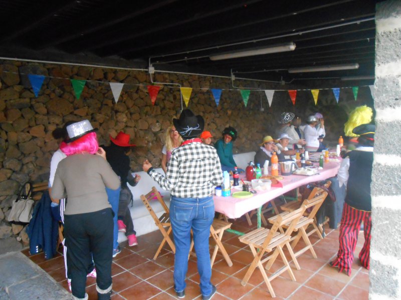 merienda-por-el-dia-de-la-mujer-2015-051-65