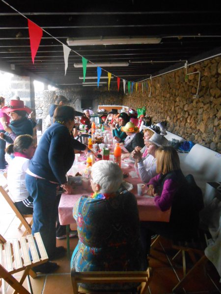 merienda-por-el-dia-de-la-mujer-2015-051-69