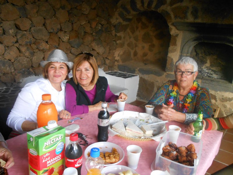 merienda-por-el-dia-de-la-mujer-2015-051-73