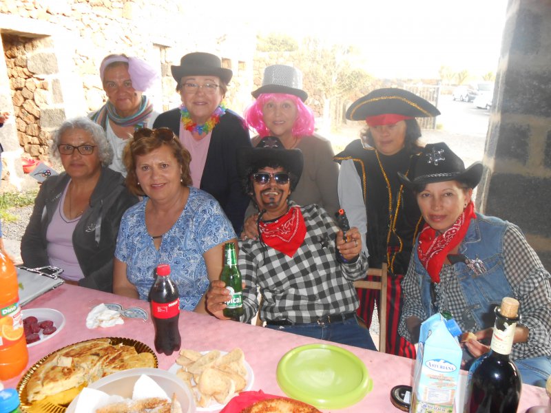 merienda-por-el-dia-de-la-mujer-2015-051-75