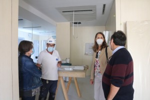 VISITA A LA UNIDAD DE ONCOLOGÍA RADIOTERÁPICA DEL HOSPITAL DR. JOSÉ MOLINA OROSA